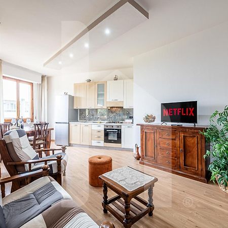 Homiday - Pisa - Elegant Apartment- 3 Camere 2 Bagni Luaran gambar