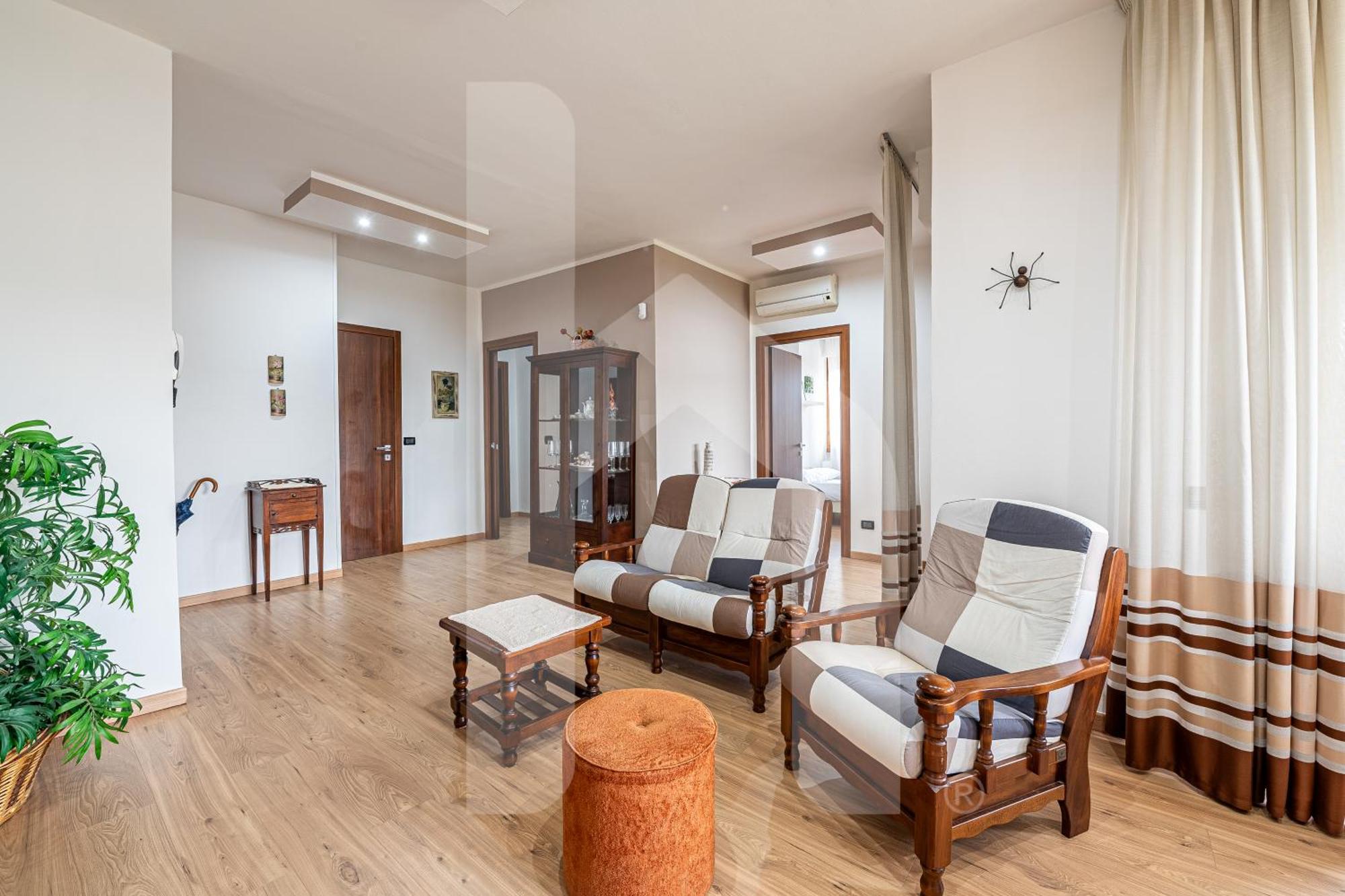 Homiday - Pisa - Elegant Apartment- 3 Camere 2 Bagni Luaran gambar